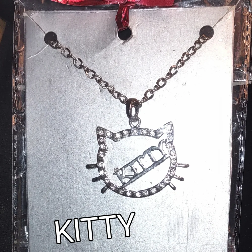 Crystal Kitty Pendant Necklace